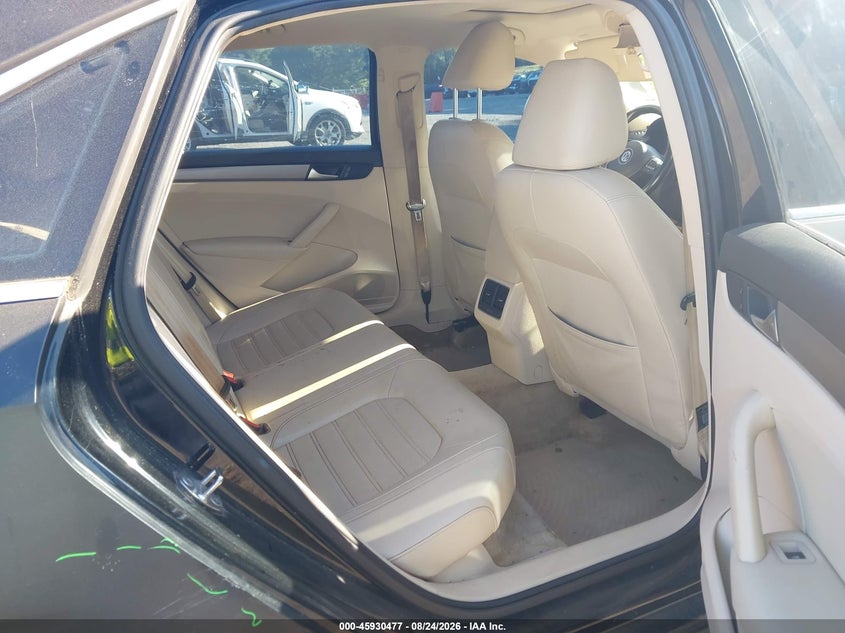 2015 VOLKSWAGEN PASSAT auction photo 8