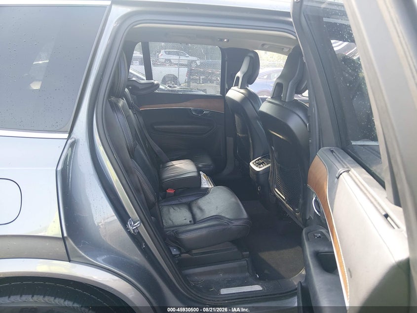 VOLVO XC90 - zdjęcie 8