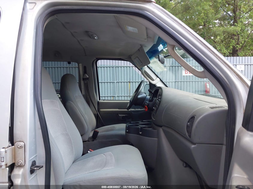 2006 FORD E-350 SUPER DUTY auction photo 5