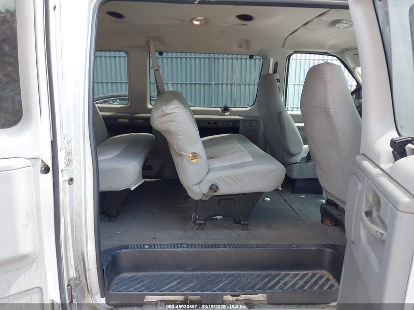 2006 FORD E-350 SUPER DUTY auction photo 8