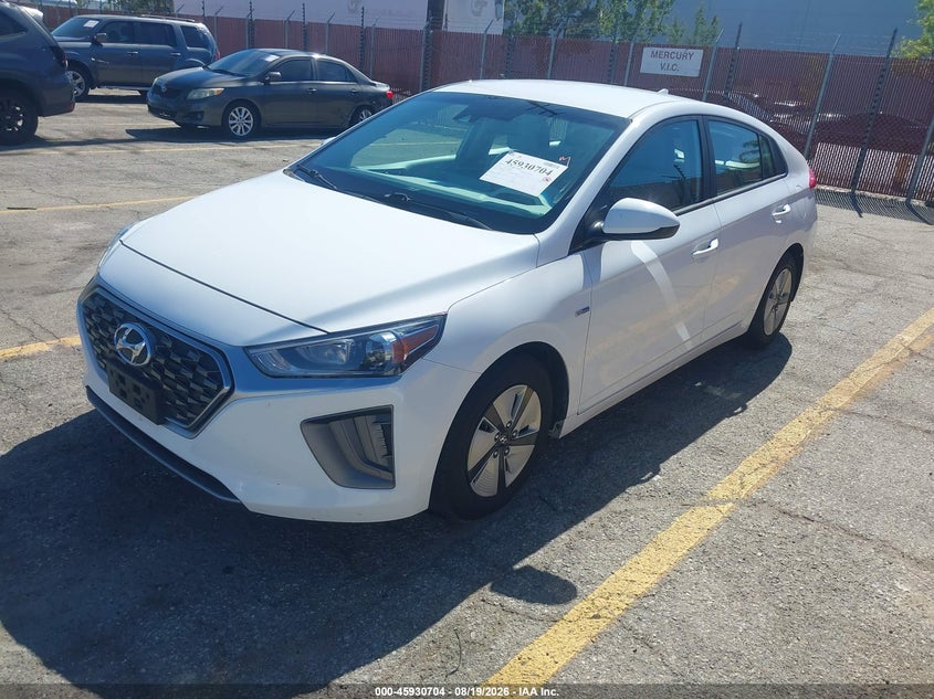 2020 HYUNDAI IONIQ HYBRID auction photo 2
