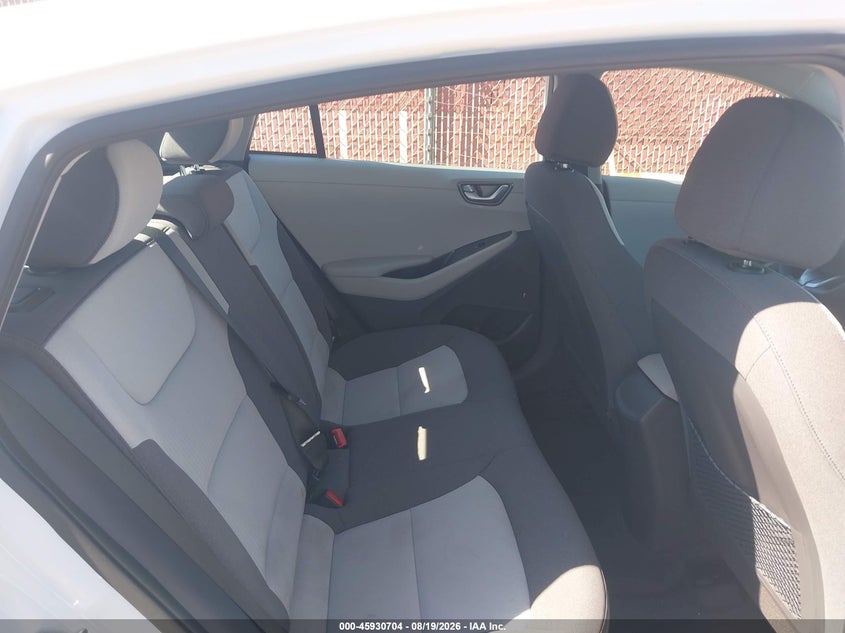 2020 HYUNDAI IONIQ HYBRID auction photo 8