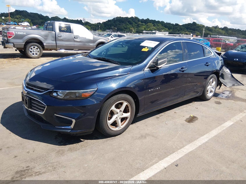 2017 Chevrolet Malibu, Левый зад, IAAI, VIN 1G1ZB5ST8HF265837 — фото 2