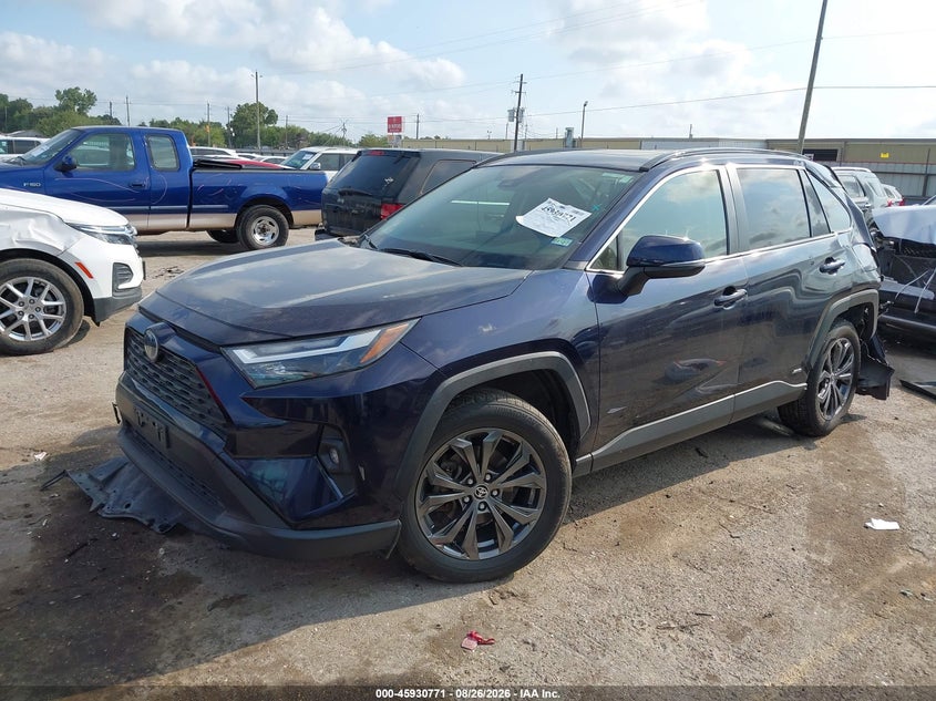 2022 Toyota RAV 4, Удар ззаду, IAAI, VIN JTMB6RFV8ND064995 — фото 2
