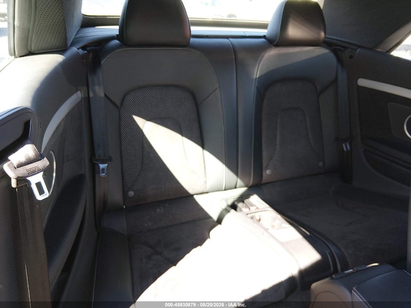 2011 AUDI A5 auction photo 8