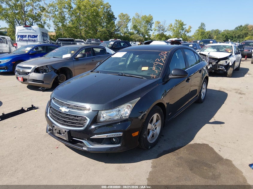 2016 CHEVROLET CRUZE LIMITED auction photo 2