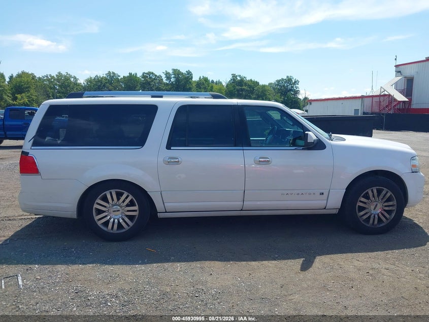 2011 LINCOLN NAVIGATOR SPORT UTILITY VEHICLE 5.4L V-8 VVT, 310HP