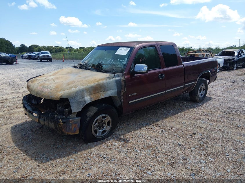 2000 Chevrolet Silverado, Engine Burn, IAAI, VIN 1GCEK19T6YE150390 — photo 2