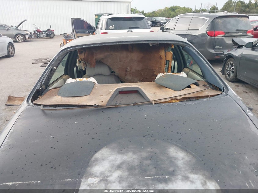 1992 PONTIAC BONNEVILLE auction photo 6