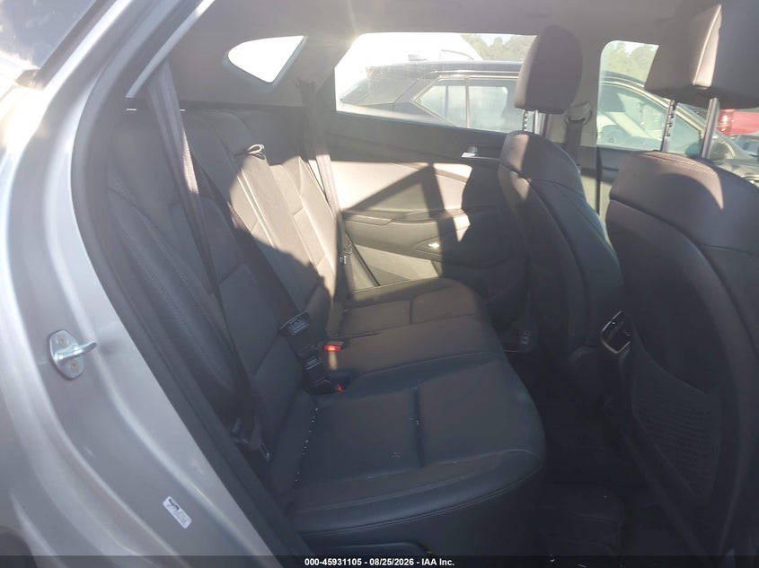 2020 HYUNDAI TUCSON auction photo 8