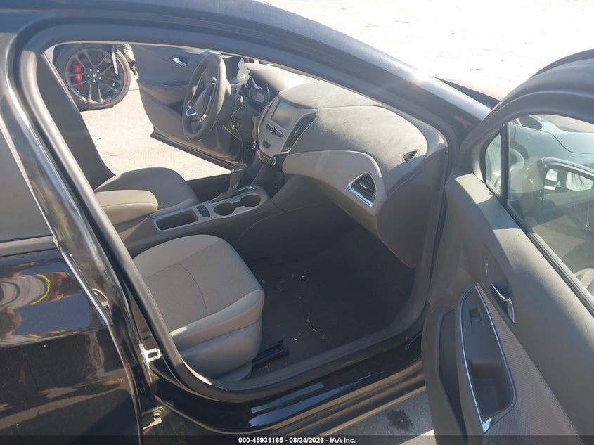 2018 CHEVROLET CRUZE auction photo 5