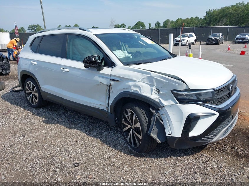 2022 Volkswagen Taos 1.5T Se, Оба бока, IAAI, VIN 3VVLX7B27NM011230