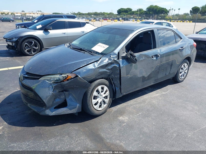 2019 Toyota Corolla, Left Side, IAAI, VIN 2T1BURHE9KC126397 — photo 2