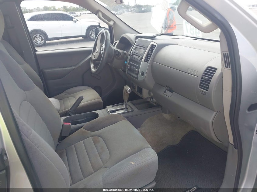 2016 NISSAN FRONTIER auction photo 5