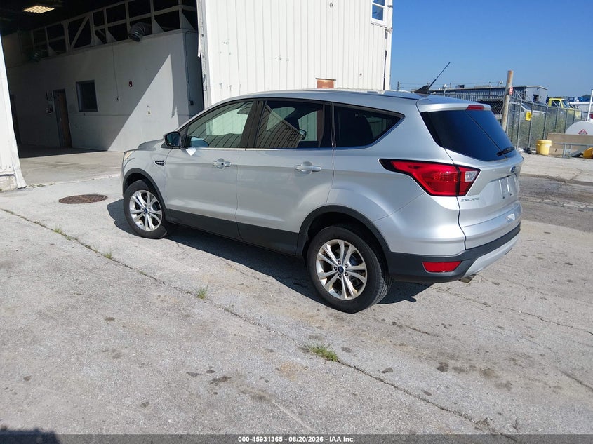 Vin: 1fmcu9gd4kua80876, lot: 46430490, ford escape se 20193