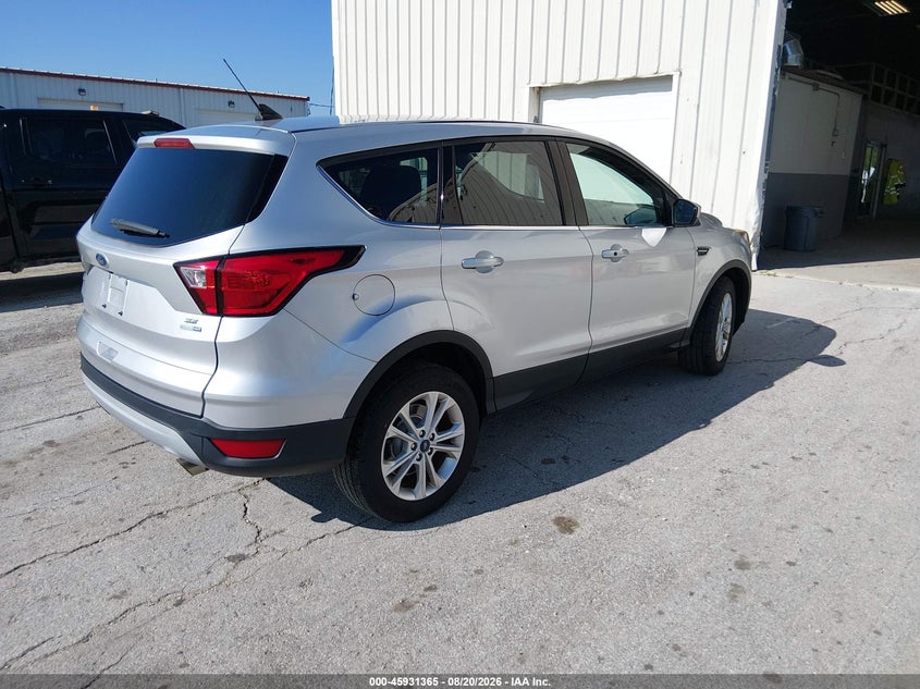 Vin: 1fmcu9gd4kua80876, lot: 46430490, ford escape se 20194