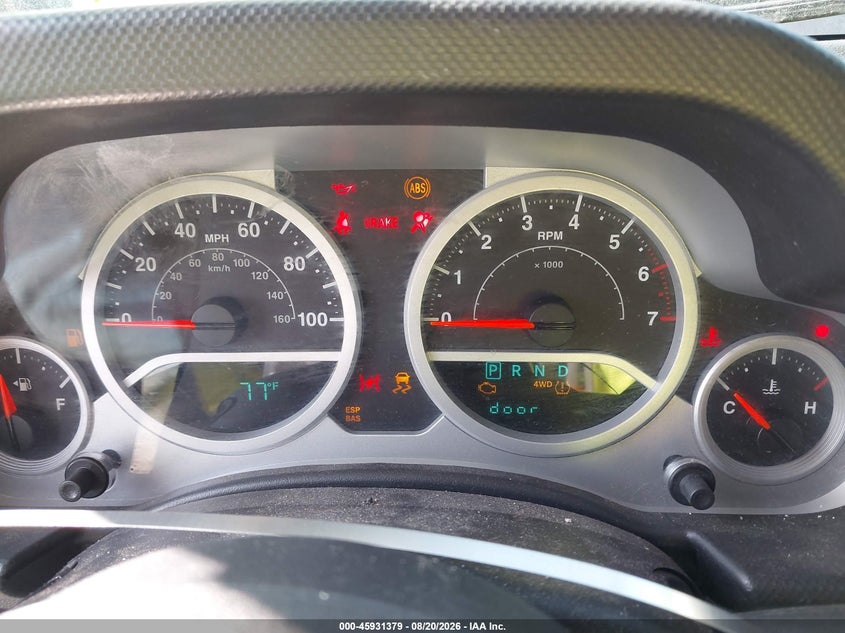 2010 JEEP WRANGLER UNLIMITED auction photo 7