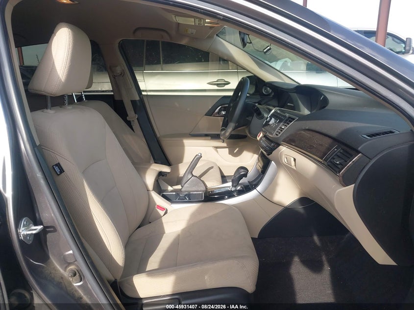 2017 HONDA ACCORD HYBRID auction photo 5