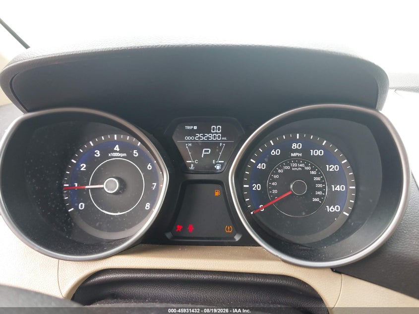 2012 HYUNDAI ELANTRA auction photo 7