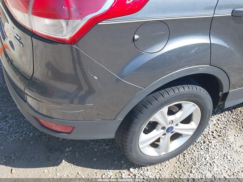 2015 FORD ESCAPE auction photo 6