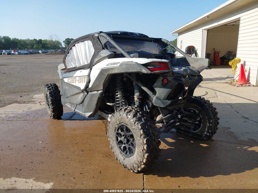 CAN-AM MAVERICK X3 2023