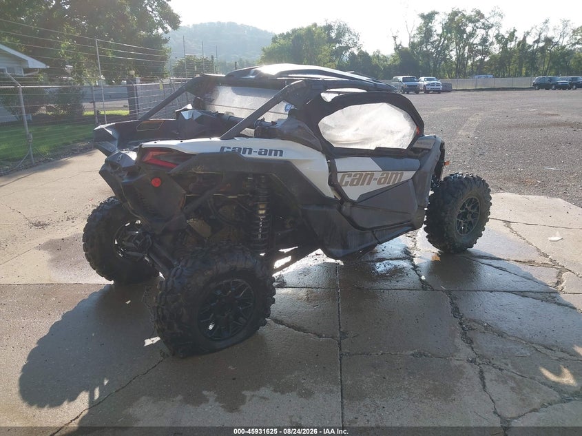 CAN-AM MAVERICK X3 2023
