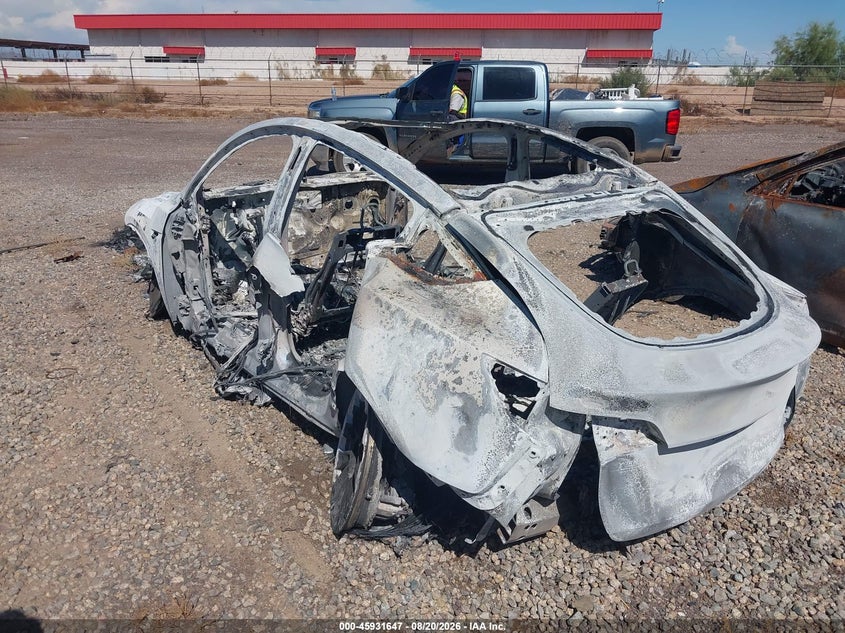TESLA MODEL Y 2024 VIN 7SAYGDEF7RF057767