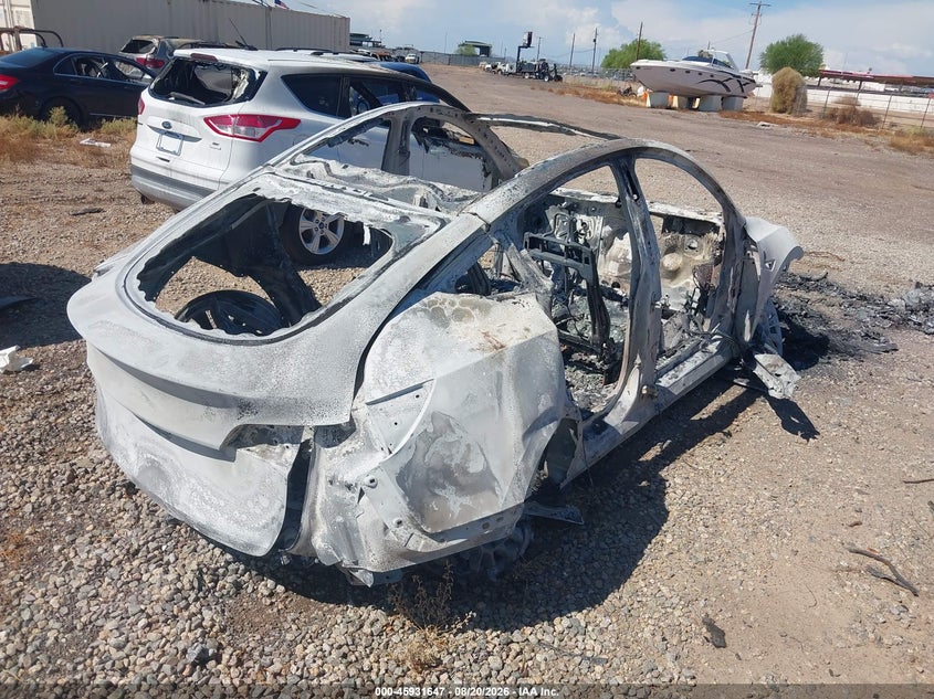 TESLA MODEL Y 2024 VIN 7SAYGDEF7RF057767