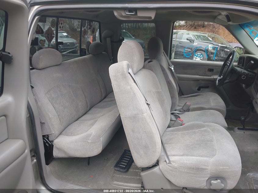 CHEVROLET SILVERADO 1500 2000 VIN 1GCEK19T4YE221571
