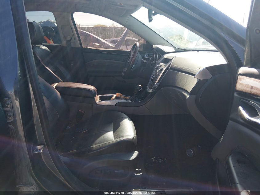 2010 CADILLAC SRX auction photo 5