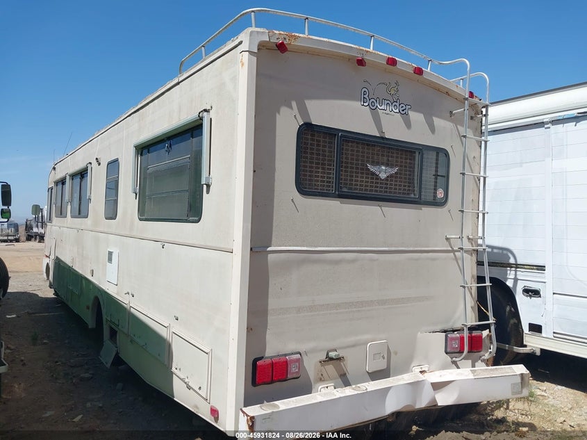 1991 CHEVROLET P30 auction photo 3