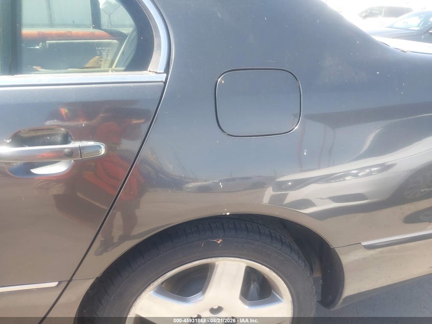LEXUS LS 430 2004 VIN JTHBN36F040146121