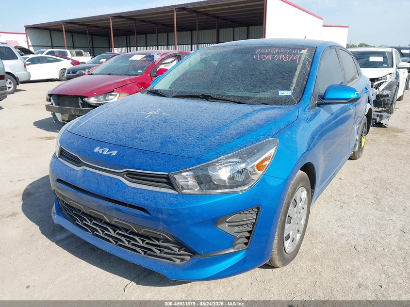 2023 Kia Rio, Left Side, IAAI, VIN 3KPA24AD4PE597811 — photo 2