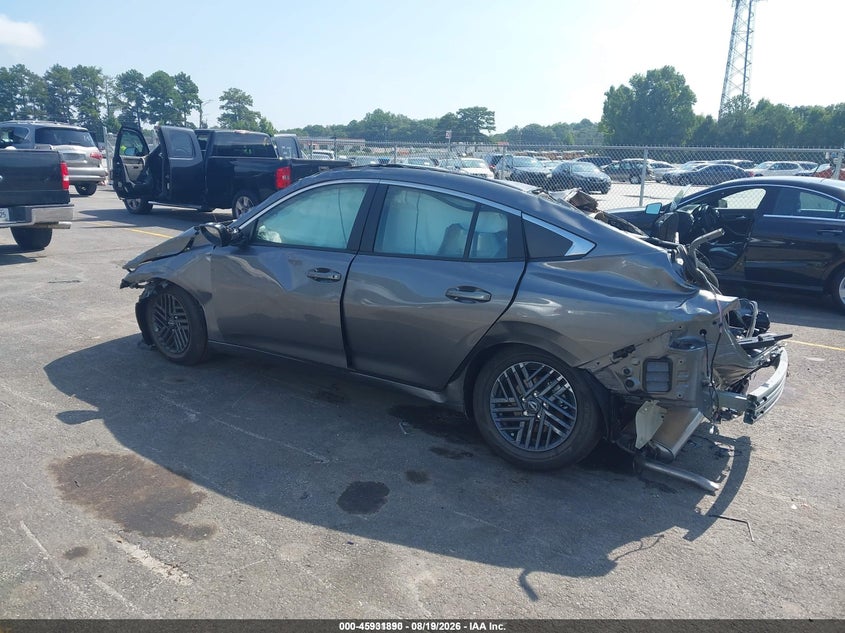 2026 NISSAN SENTRA auction photo 3