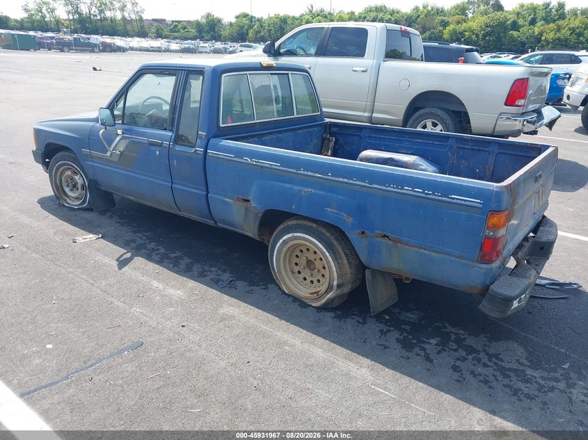 1985 TOYOTA PICKUP