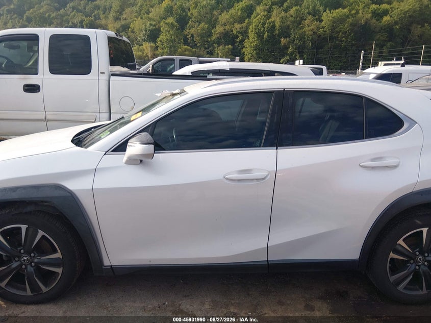 LEXUS UX 200 - zdjęcie 14
