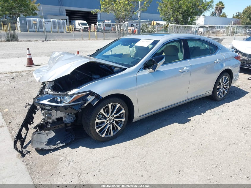 2019 Lexus ES, Front End, IAAI, VIN JTHB21B1XK2006554 — photo 2