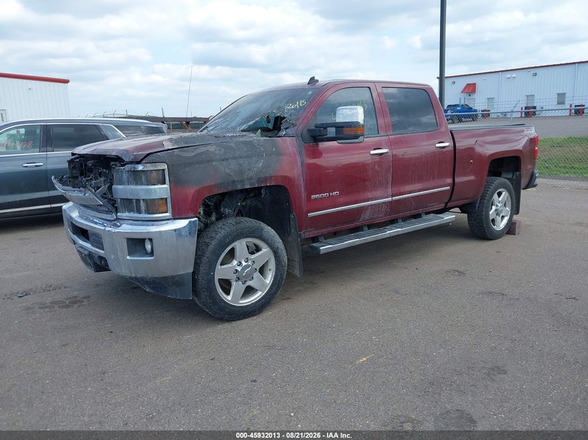 2015 Chevrolet Silverado, Engine Burn, IAAI, VIN 1GC1KWE83FF160167 — photo 2