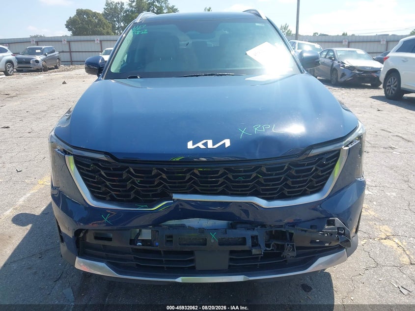 2024 KIA SORENTO S · Photo 12