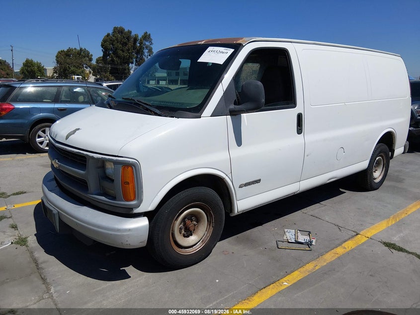 2000 CHEVROLET EXPRESS auction photo 2