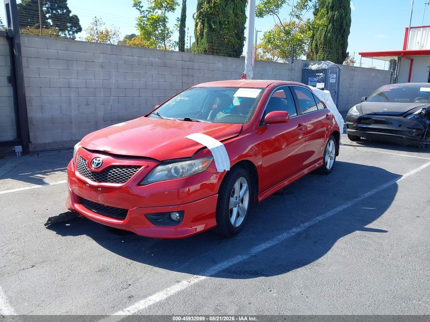 2011 TOYOTA CAMRY auction photo 2