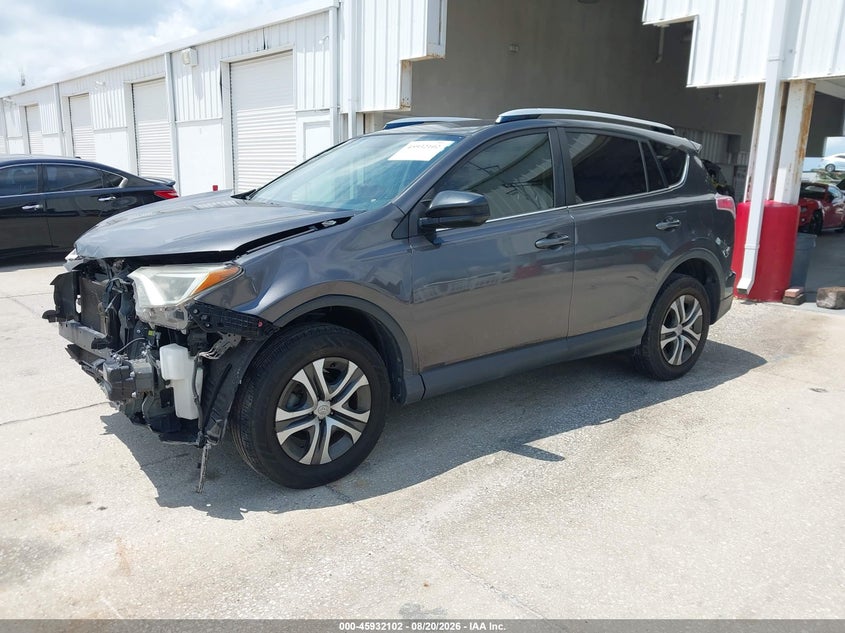 2016 Toyota RAV 4, Удар спереду, IAAI, VIN JTMZFREV0GJ068527 — фото 2
