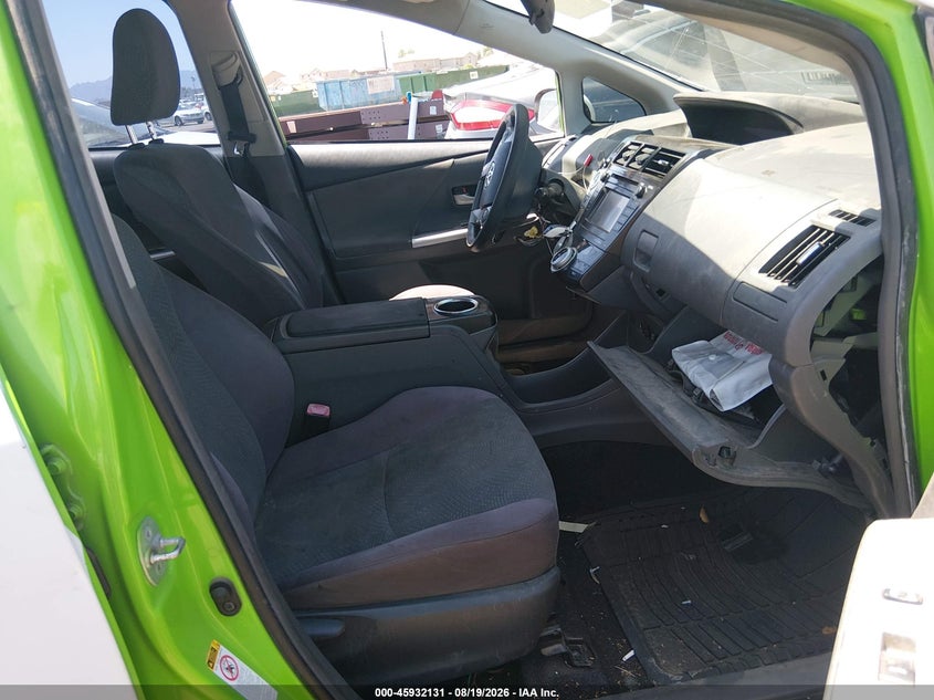 2012 TOYOTA PRIUS V auction photo 5