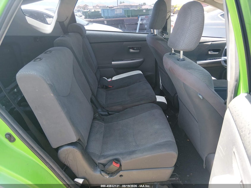 2012 TOYOTA PRIUS V auction photo 8