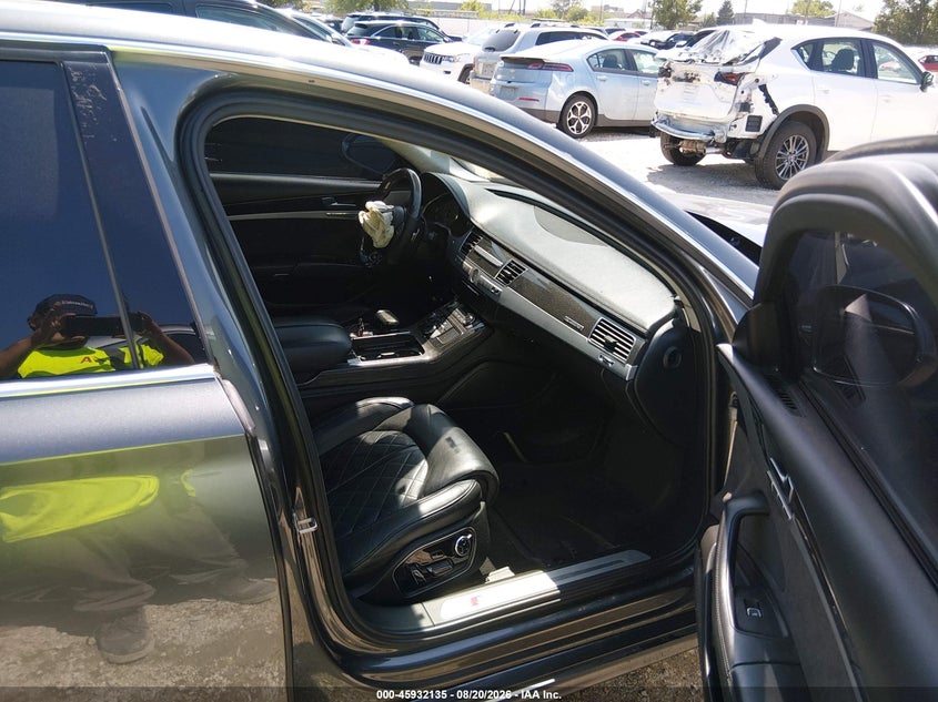 AUDI S8 2013 VIN WAUD2AFDXDN009029
