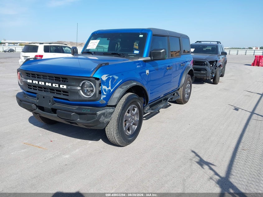 2025 Ford Bronco, Левый бок, IAAI, VIN 1FMDE7BH4SLA84402 — фото 2