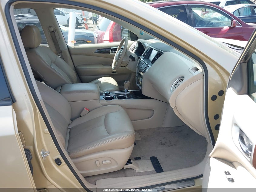 2013 NISSAN PATHFINDER auction photo 5