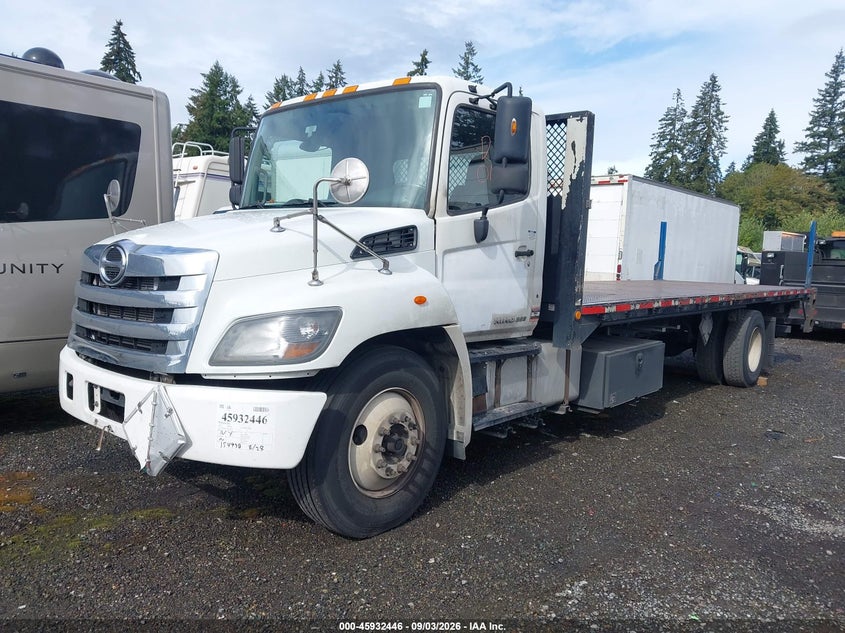 2017 HINO 238/258/268 auction photo 2