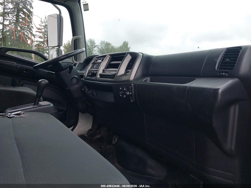 2017 HINO 238/258/268 auction photo 7