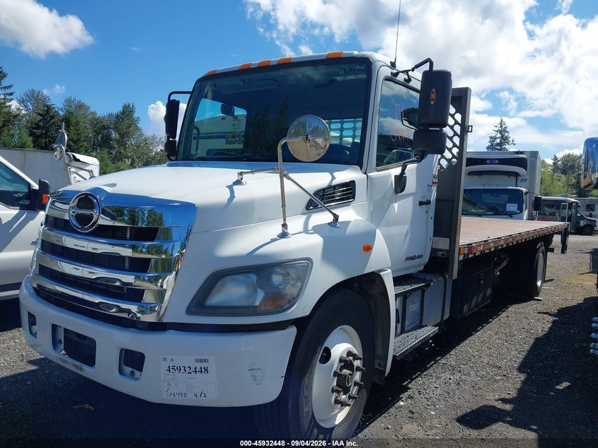 2017 HINO 238/258/268 auction photo 2